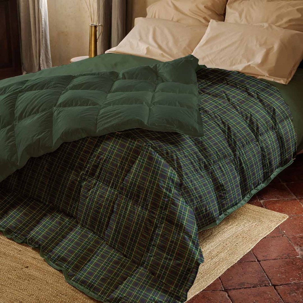 Tartan Trapunta Matrimoniale. Disponibile nel Colore Rosso e Verde