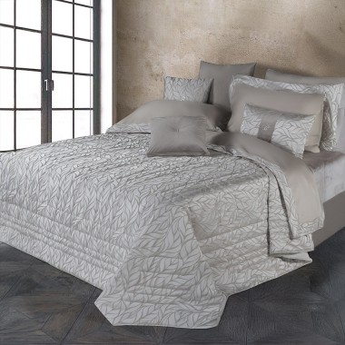 Iris copriletto trapuntato...