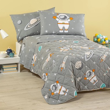 Spazio copriletto trapuntato