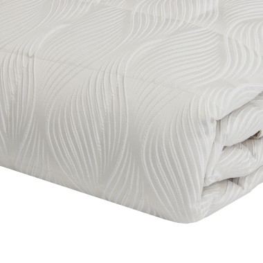 Taormina quilt david home