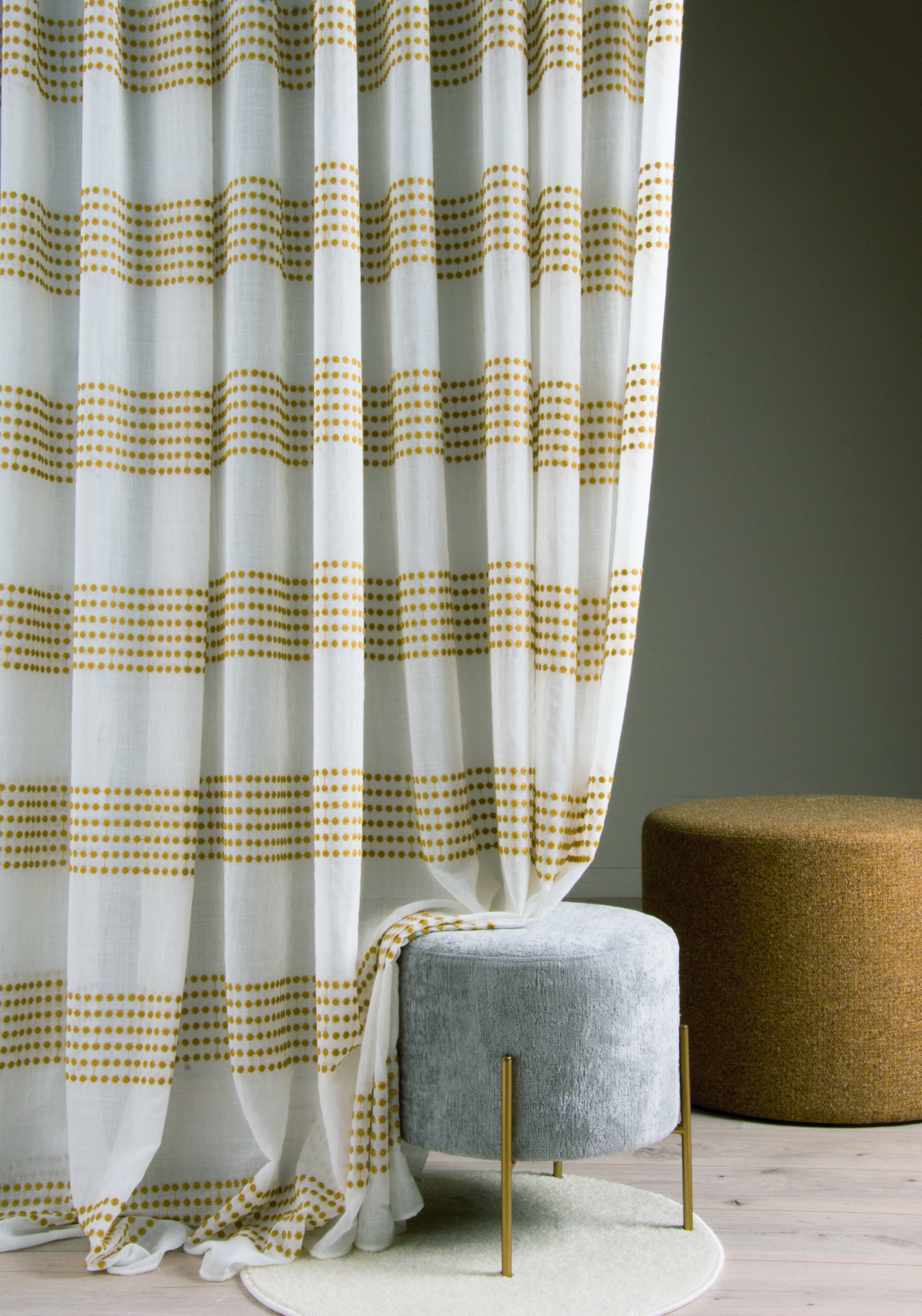 Tende Via Roma 60 in Offerta