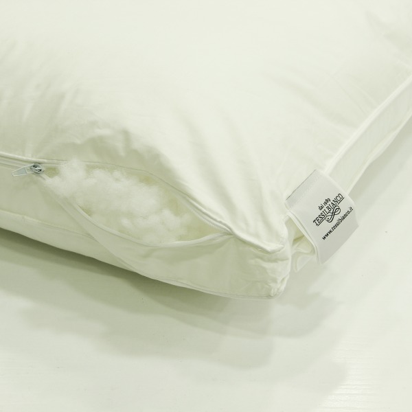 Cuscini in fibra: comfort, sostegno e traspirabilità – Scopri il modello Fly su TessilBianco.it